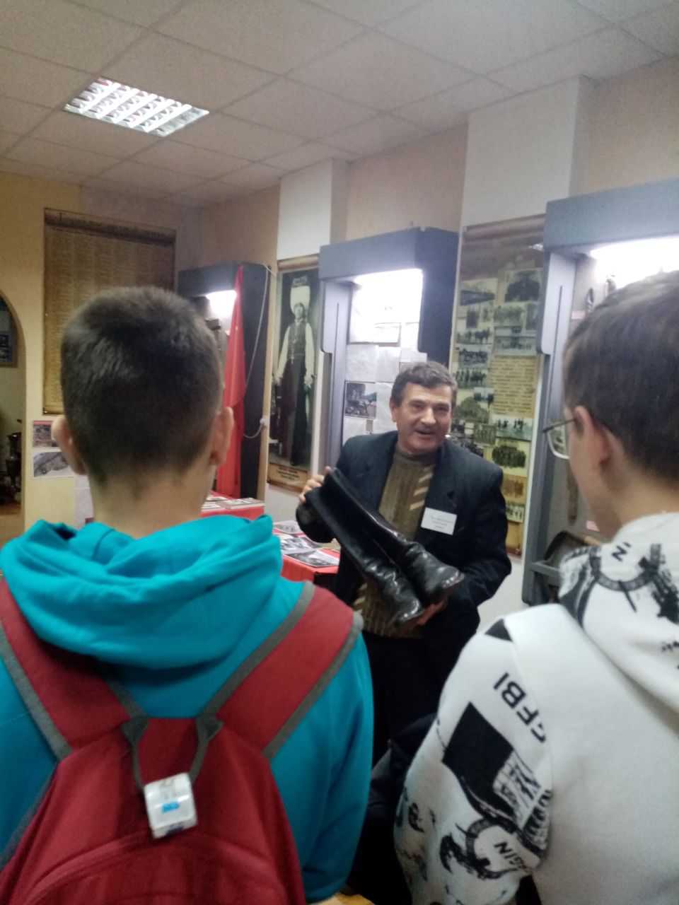 Экскурсия в музей истории Давид - Городка. Фото 2. Экскурсия в музей истории Давид - Городка. Фото 2.